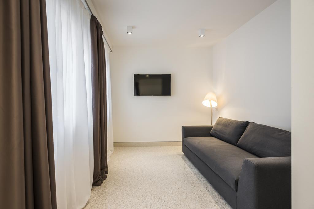 Myplace Campo Santa Margherita Apartments Венеция Екстериор снимка